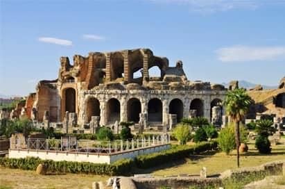 <p>Flavian Amphtheatre Pozzuoli</p>